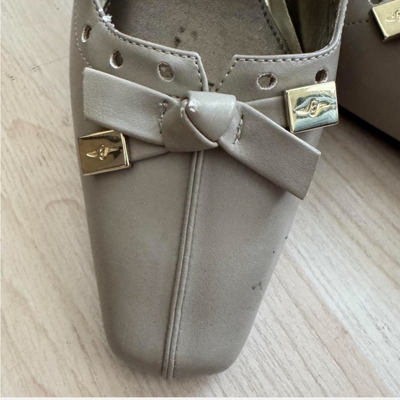 Soft Style by Hush Puppies Taupe Kitten Heels – Size 8 - Picture 3 of 8